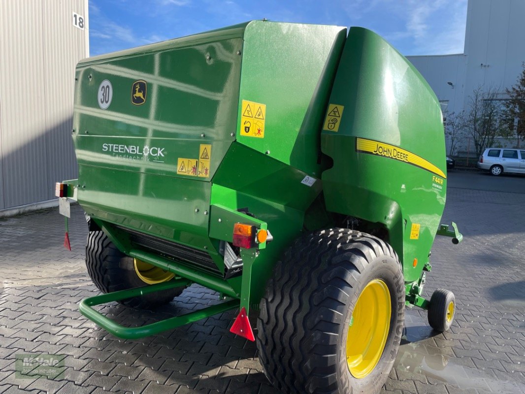 Rundballenpresse del tipo John Deere F 441 R, Gebrauchtmaschine In Borgholzhausen (Immagine 13)