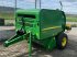 Rundballenpresse des Typs John Deere F440E, Neumaschine in Niederkirchen (Bild 1)