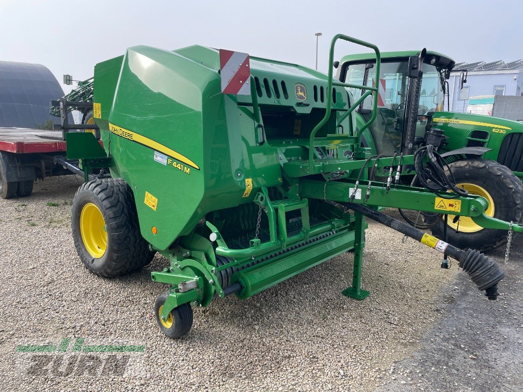 Rundballenpresse типа John Deere F441M MC, Gebrauchtmaschine в Merklingen (Фотография 1)