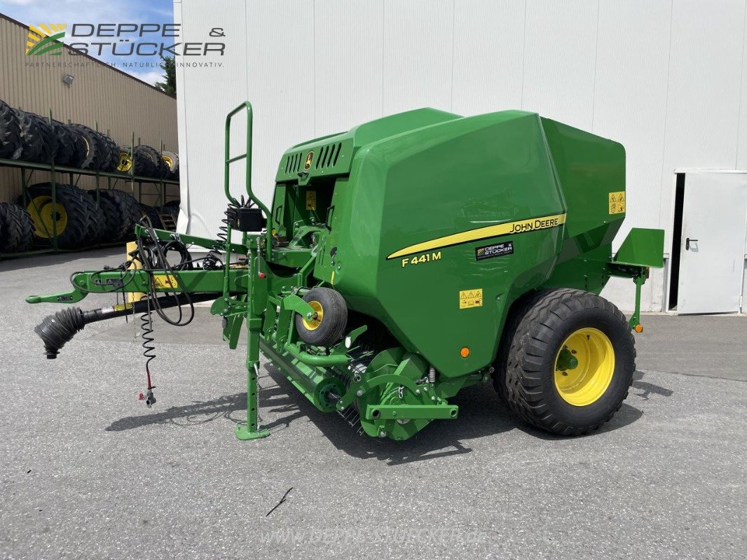 Rundballenpresse typu John Deere F441M (MY 20), Vorführmaschine v Rietberg (Obrázek 1)