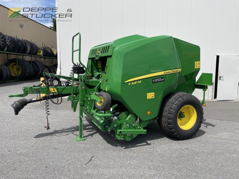 Rundballenpresse tip John Deere F441M (MY 20), Vorführmaschine in Rietberg (Poză 1)