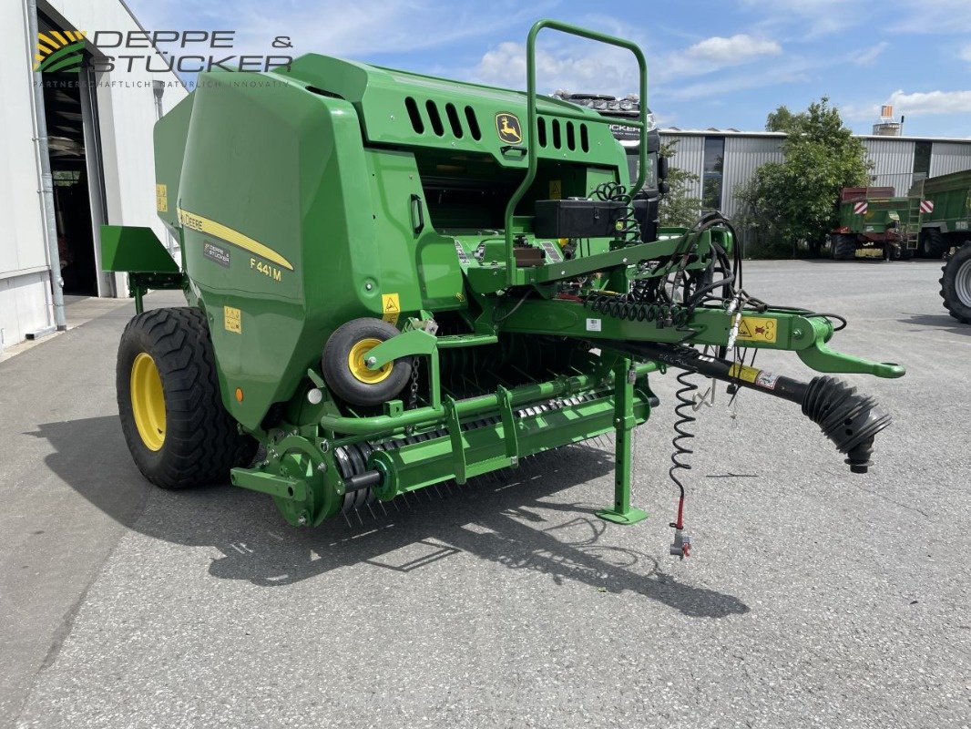 Rundballenpresse tip John Deere F441M (MY 20), Vorführmaschine in Rietberg (Poză 13)