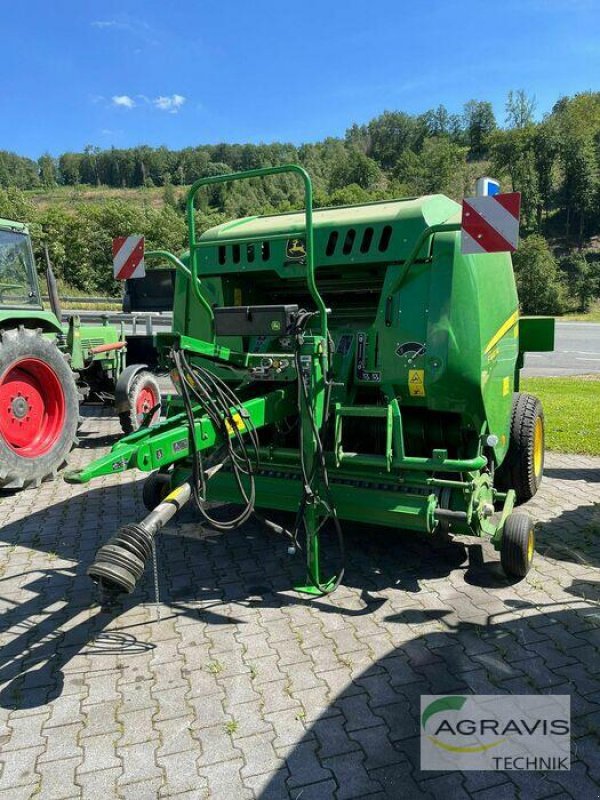 Rundballenpresse tip John Deere F441M ROTOFLOW HC, Gebrauchtmaschine in Meschede (Poză 2)