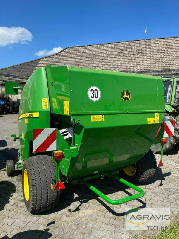 Rundballenpresse typu John Deere F441M ROTOFLOW HC, Gebrauchtmaschine v Meschede (Obrázok 4)