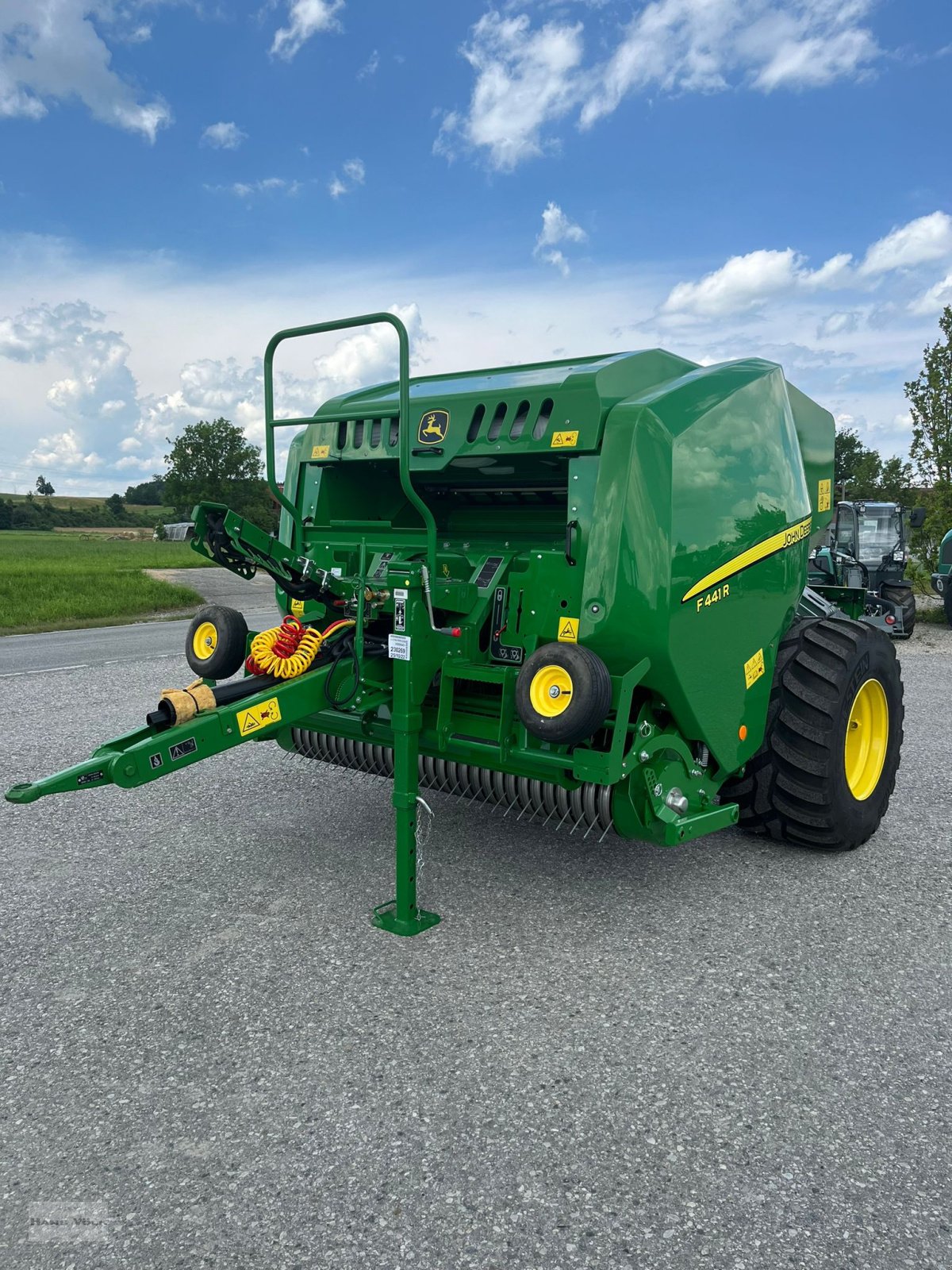 Rundballenpresse des Typs John Deere F441R, Gebrauchtmaschine in Antdorf (Bild 8)