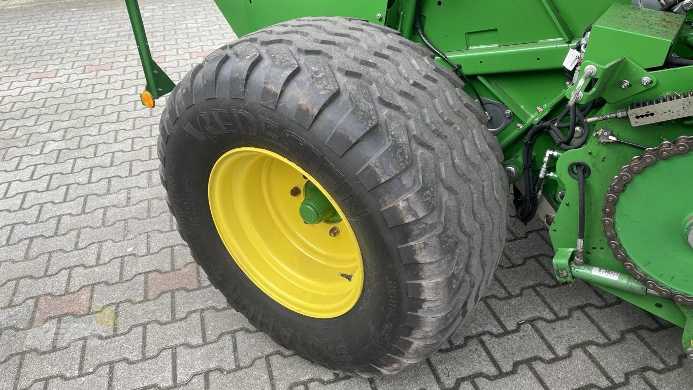 Rundballenpresse van het type John Deere F441R, Gebrauchtmaschine in Aurich (Foto 17)