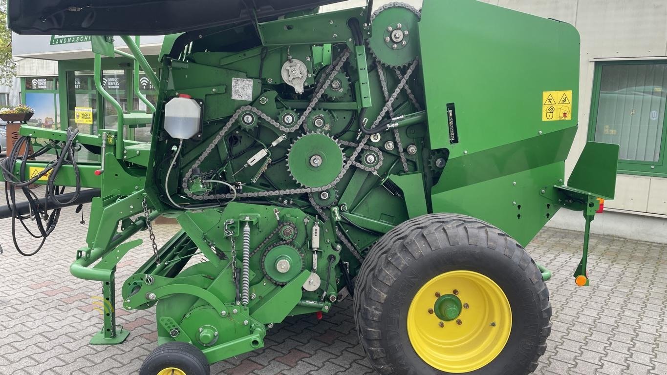 Rundballenpresse van het type John Deere F441R, Gebrauchtmaschine in Aurich (Foto 19)