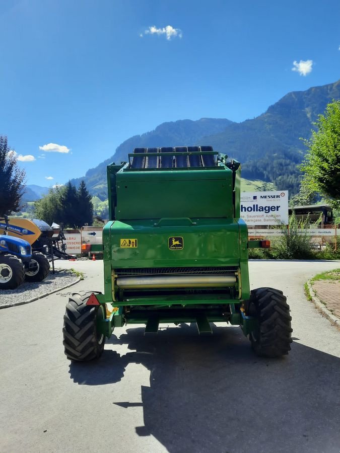 Rundballenpresse typu John Deere Rundballenpresse 580, Gebrauchtmaschine v Burgkirchen (Obrázok 4)