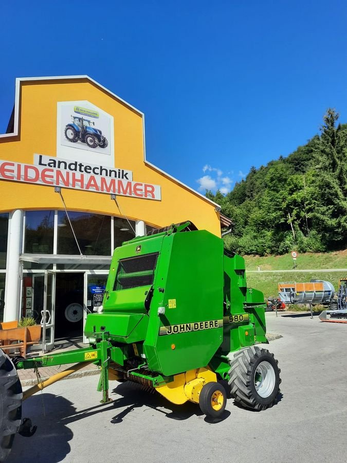 Rundballenpresse del tipo John Deere Rundballenpresse 580, Gebrauchtmaschine en Burgkirchen (Imagen 2)