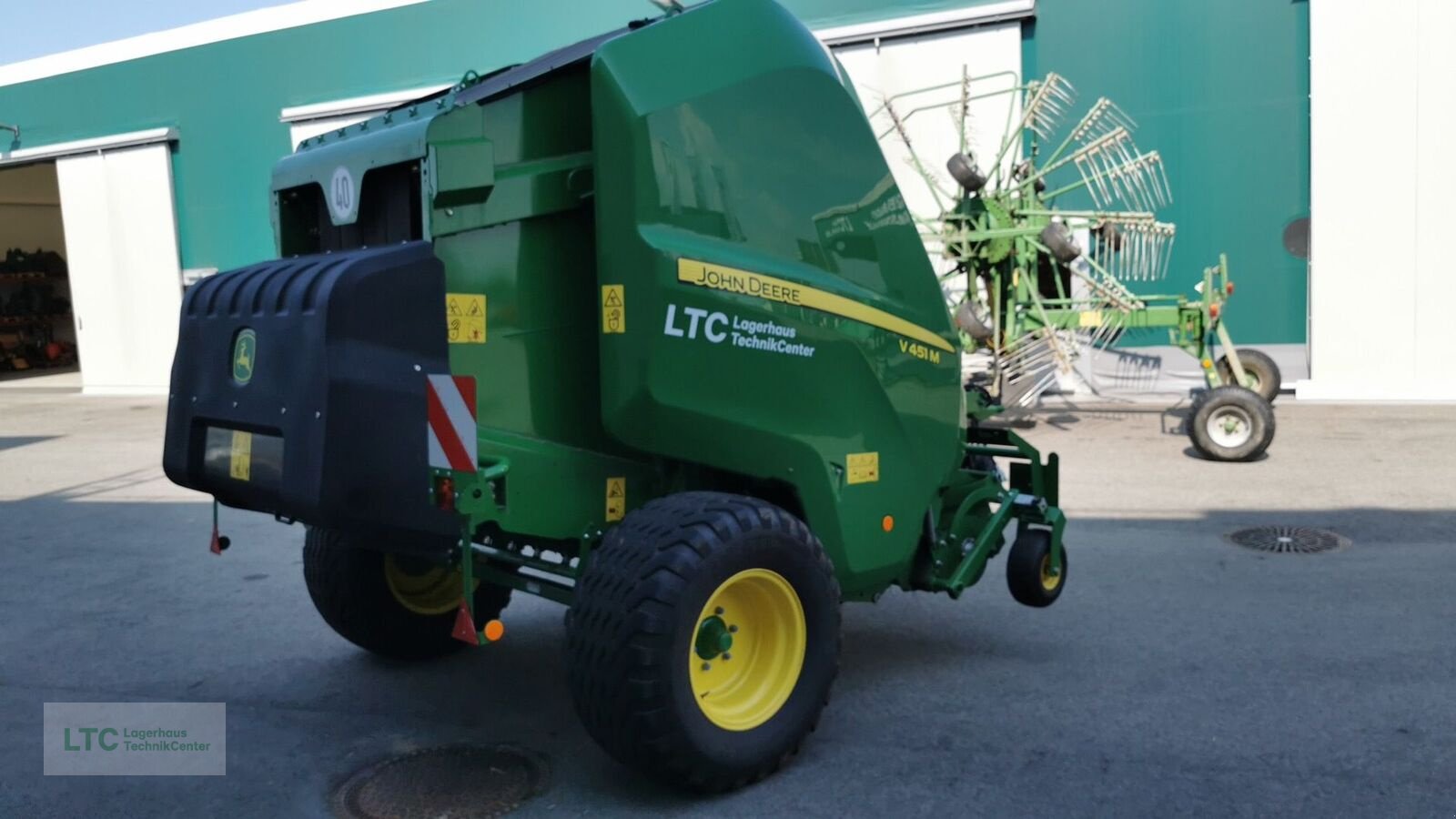 Rundballenpresse tip John Deere V 451 M HC25, Vorführmaschine in Redlham (Poză 3)