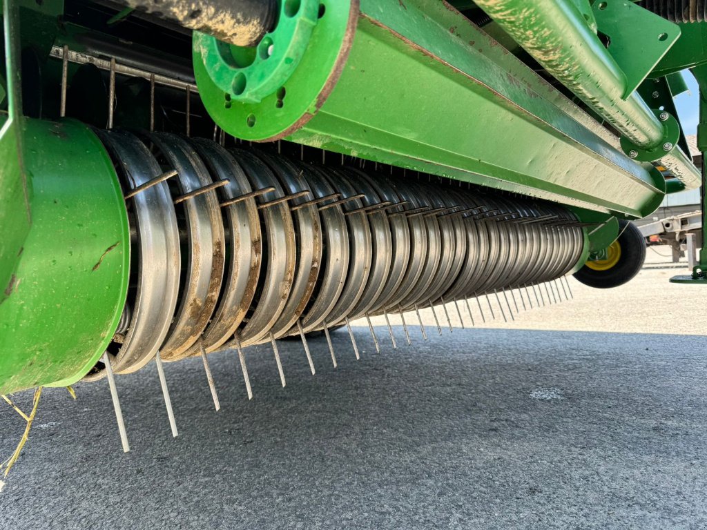 Rundballenpresse tip John Deere V 461 R MAXICUT 13 COUTEAUX  -, Gebrauchtmaschine in GUERET (Poză 5)