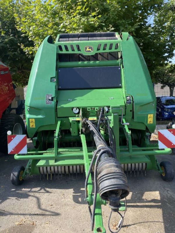 Rundballenpresse tip John Deere V451G, Gebrauchtmaschine in BOULOGNE SUR GESSE (Poză 3)