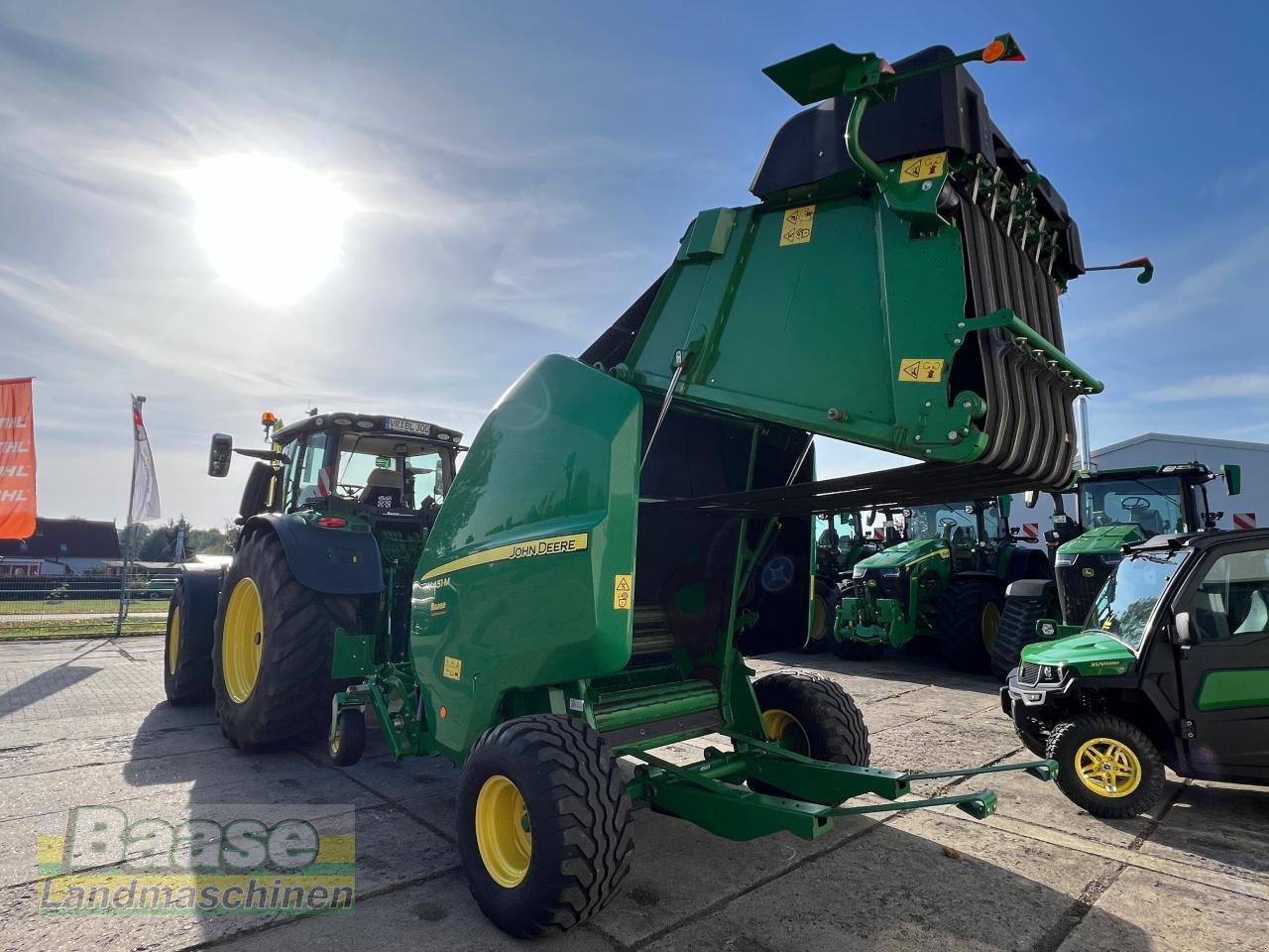 Rundballenpresse del tipo John Deere V451M nur 3244 Ballen!, Gebrauchtmaschine In Holthof (Immagine 15)