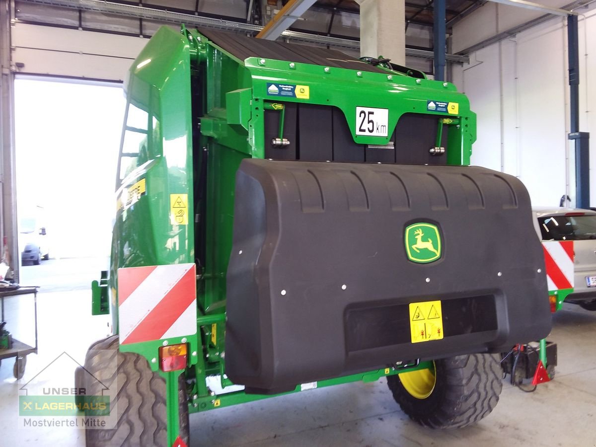 Rundballenpresse van het type John Deere V451M, Vorführmaschine in Bergland (Foto 3)