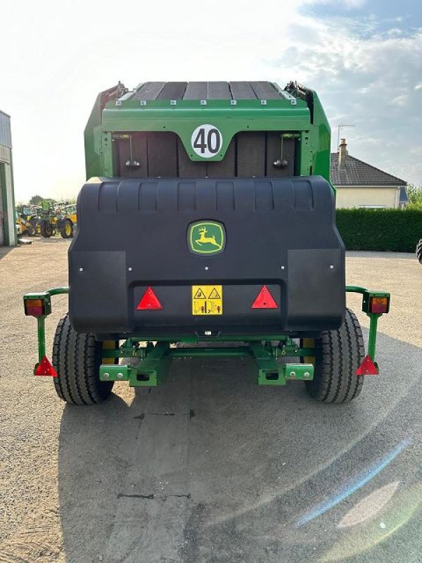 Rundballenpresse a típus John Deere V451M, Gebrauchtmaschine ekkor: BOSC LE HARD (Kép 2)