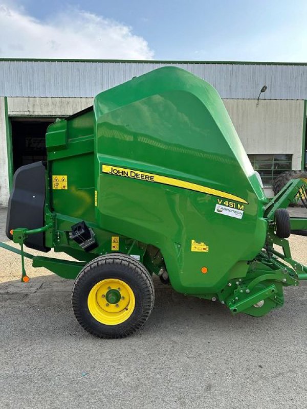 Rundballenpresse του τύπου John Deere V451M, Gebrauchtmaschine σε BOSC LE HARD (Φωτογραφία 1)