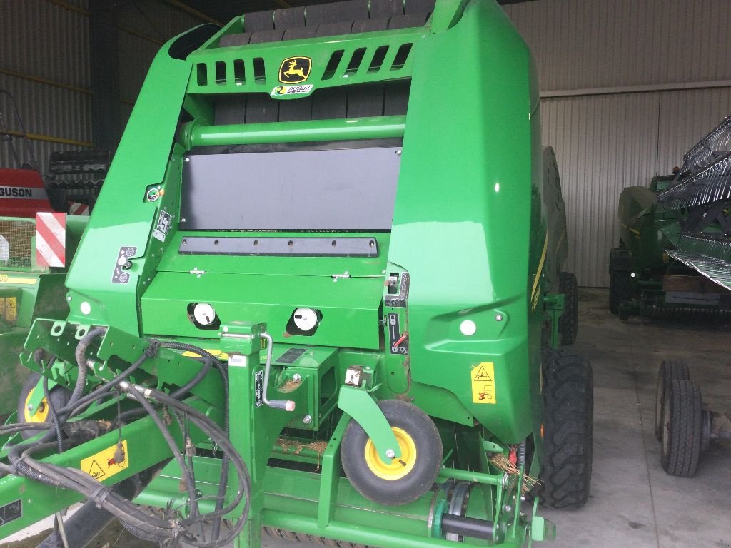 Rundballenpresse of the type John Deere V451M, Gebrauchtmaschine in LISIEUX (Picture 4)