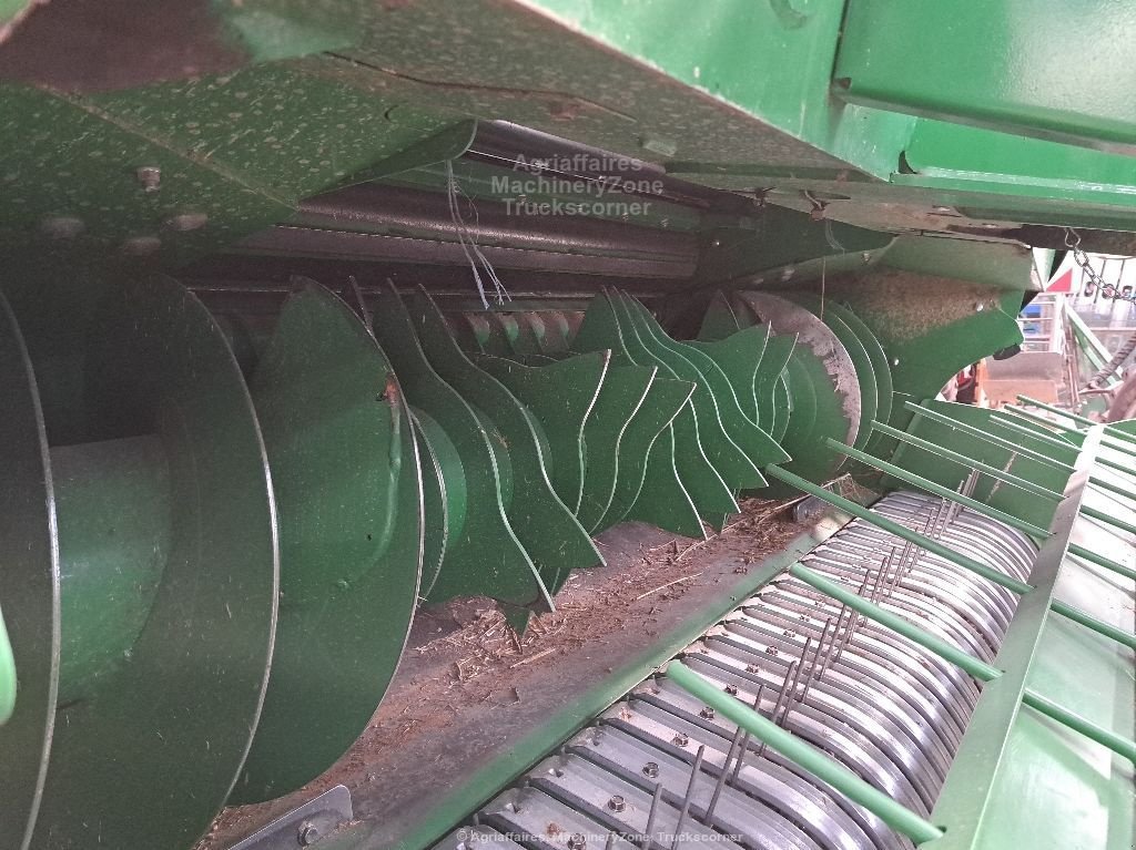 Rundballenpresse typu John Deere V451M, Gebrauchtmaschine v Vogelsheim (Obrázek 10)