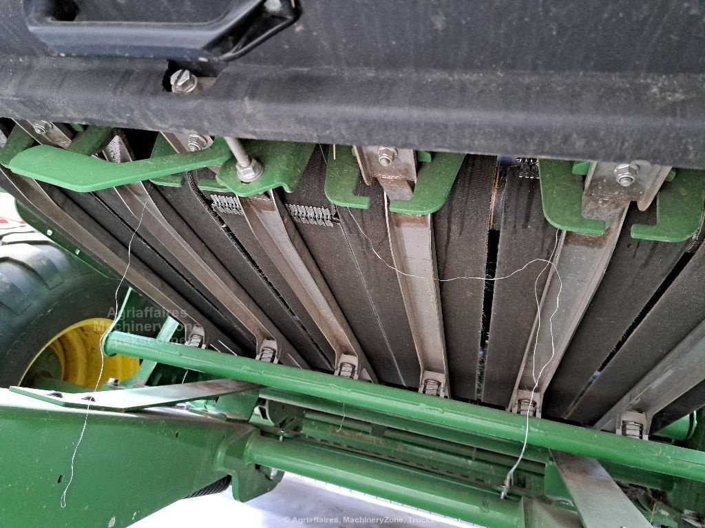 Rundballenpresse typu John Deere V451M, Gebrauchtmaschine v Vogelsheim (Obrázek 9)