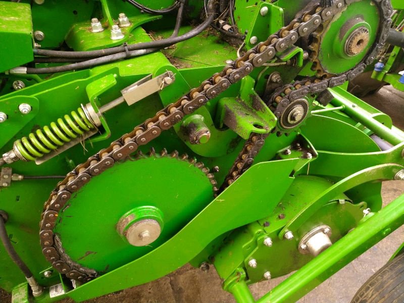 Rundballenpresse Türe ait John Deere V451M, Gebrauchtmaschine içinde Liebenwalde (resim 19)