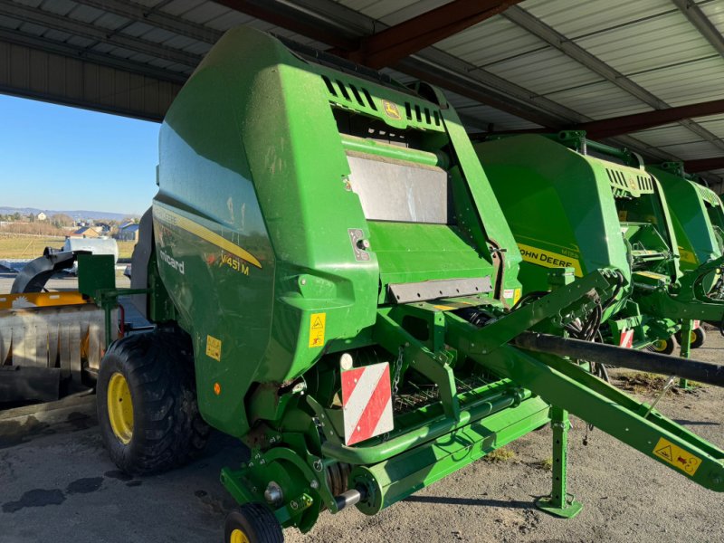 Rundballenpresse des Typs John Deere V451M, Gebrauchtmaschine in GUERET