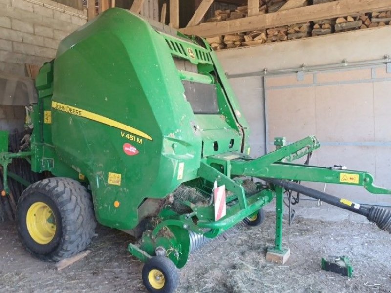 Rundballenpresse del tipo John Deere V451M, Gebrauchtmaschine en CHEMAUDIN ET VAUX