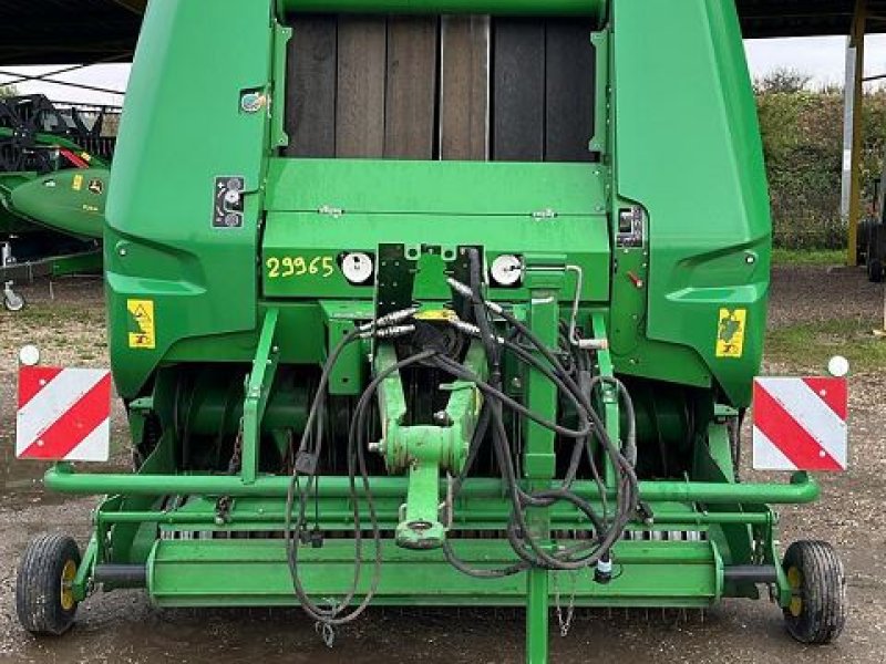 Rundballenpresse typu John Deere V461 M, Gebrauchtmaschine w BOSC LE HARD (Zdjęcie 1)