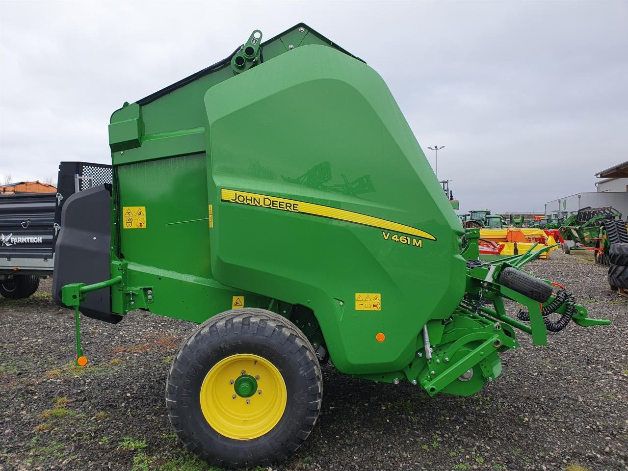 Rundballenpresse of the type John Deere V461M ISO Bus, Gebrauchtmaschine in Zweibrücken (Picture 6)