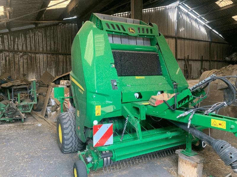 Rundballenpresse типа John Deere V461M, Gebrauchtmaschine в Richebourg (Фотография 1)