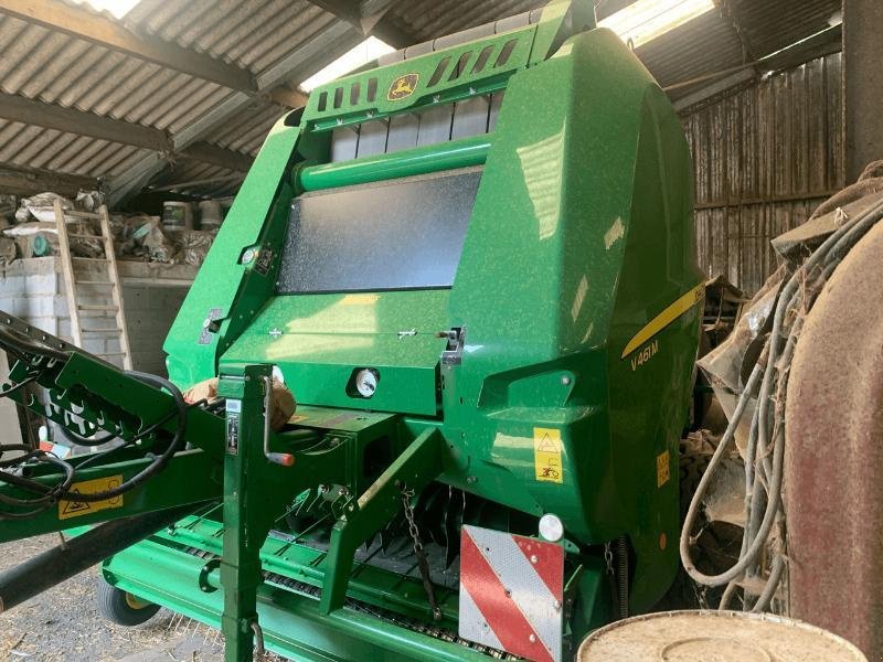 Rundballenpresse typu John Deere V461M, Gebrauchtmaschine w Richebourg (Zdjęcie 4)