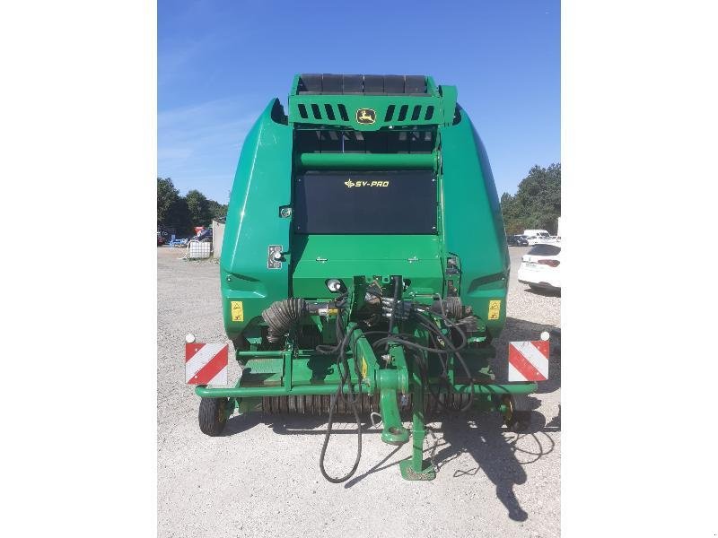 Rundballenpresse del tipo John Deere V461M, Gebrauchtmaschine en BRAY en Val (Imagen 2)