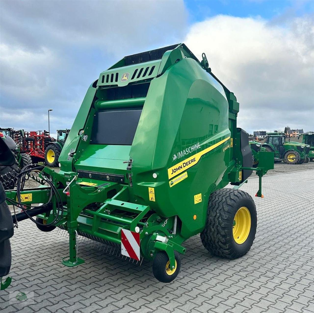 Rundballenpresse typu John Deere V461M, Neumaschine v Triebes (Obrázok 1)