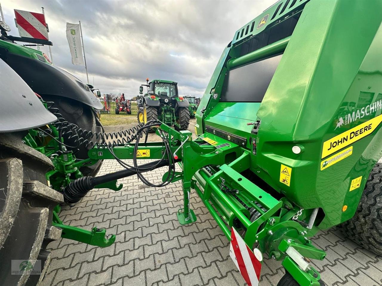 Rundballenpresse del tipo John Deere V461M, Neumaschine en Triebes (Imagen 5)