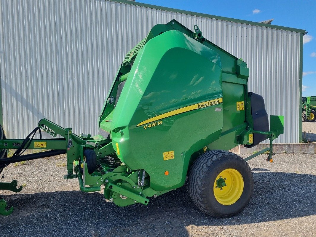 Rundballenpresse typu John Deere V461M, Vorführmaschine v Neubrandenburg (Obrázok 1)