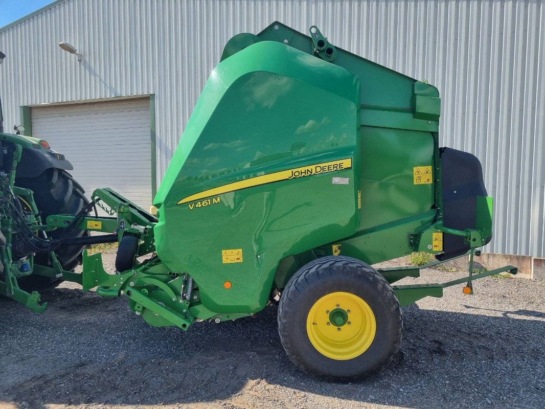 Rundballenpresse of the type John Deere V461M, Vorführmaschine in Neubrandenburg (Picture 2)