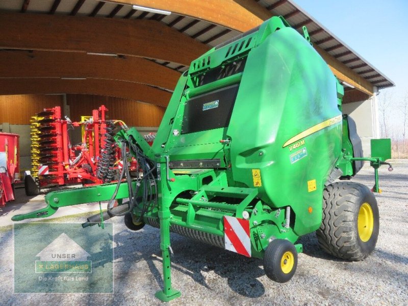 Rundballenpresse des Typs John Deere V461M, Neumaschine in Hofkirchen (Bild 1)