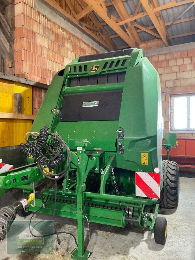 Rundballenpresse van het type John Deere V461M, Gebrauchtmaschine in Eferding (Foto 1)