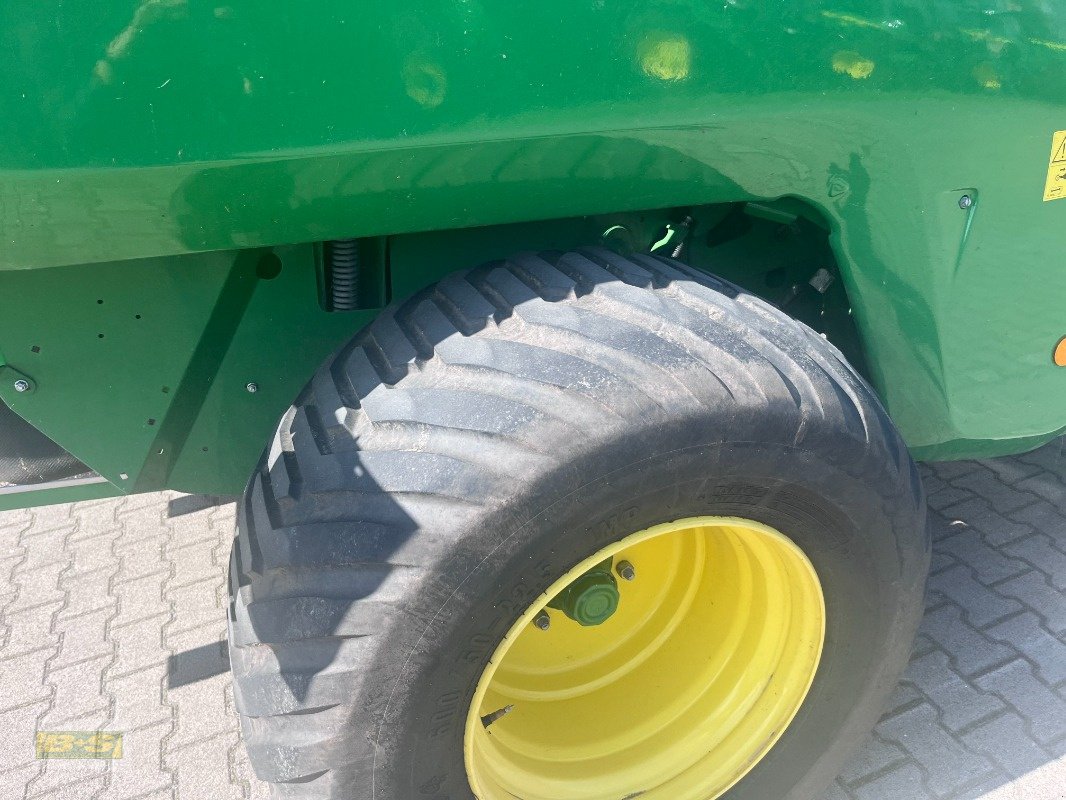 Rundballenpresse tip John Deere V461R PAKET RUNDB. - ROTOFLOW, Gebrauchtmaschine in Grabow (Poză 4)