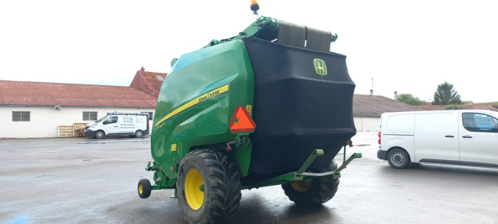 Rundballenpresse van het type John Deere V461R, Gebrauchtmaschine in VERT TOULON (Foto 8)