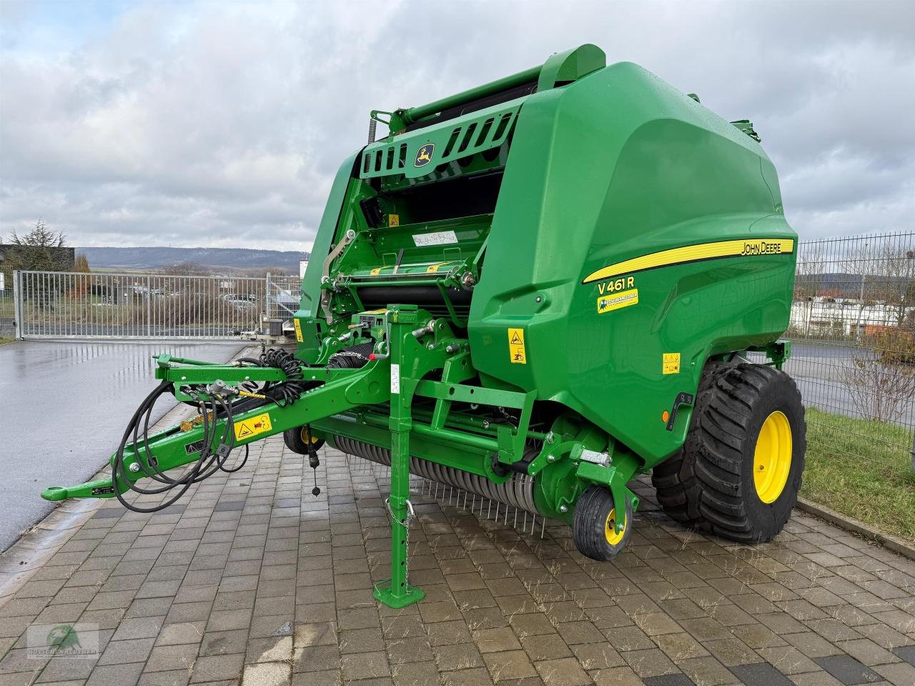 Rundballenpresse typu John Deere V461R, Neumaschine w Hofheim (Zdjęcie 1)