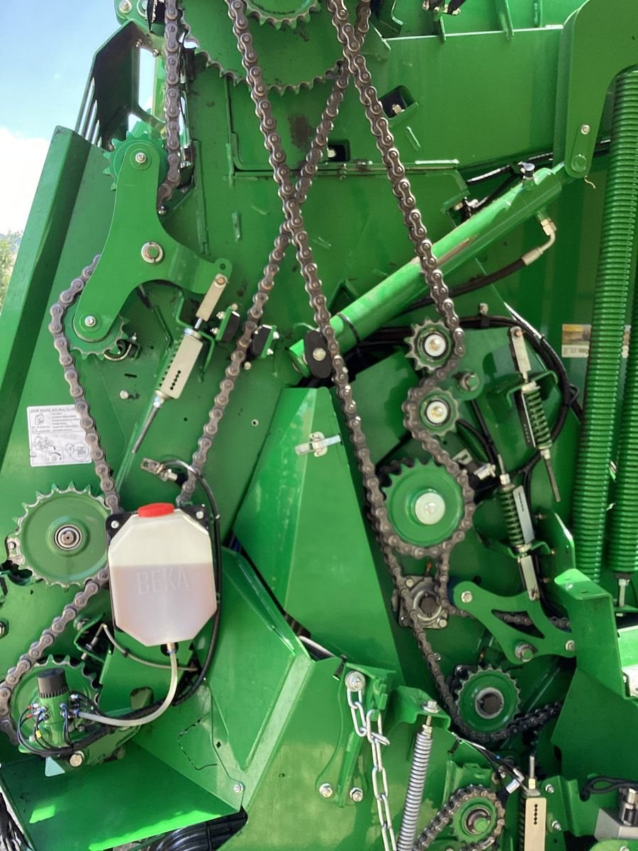 Rundballenpresse del tipo John Deere V461R, Gebrauchtmaschine en Micheldorf / OÖ (Imagen 17)