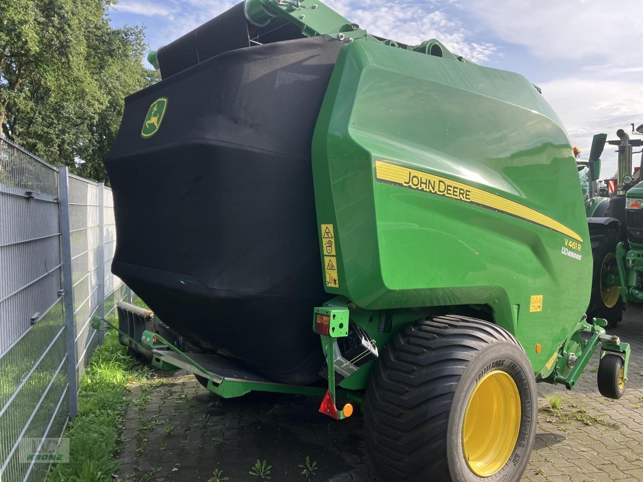 Rundballenpresse typu John Deere V461R, Gebrauchtmaschine v Spelle (Obrázek 2)