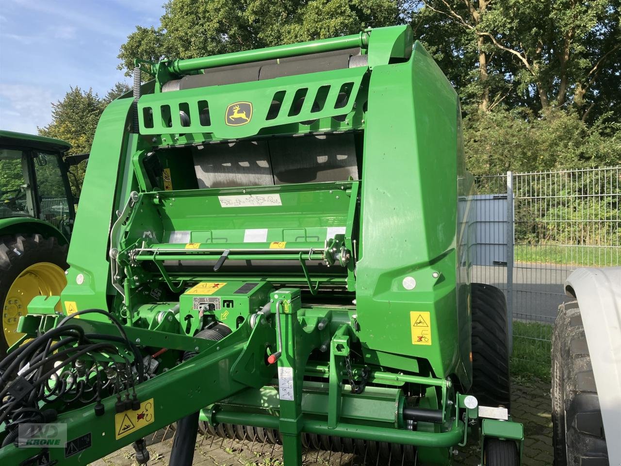 Rundballenpresse van het type John Deere V461R, Gebrauchtmaschine in Spelle (Foto 3)