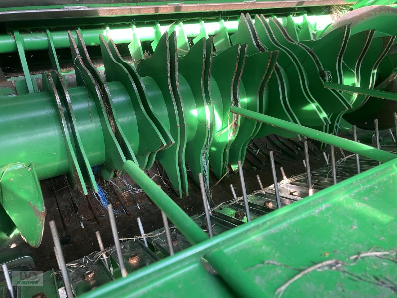 Rundballenpresse tip John Deere V461R, Gebrauchtmaschine in Spelle (Poză 4)