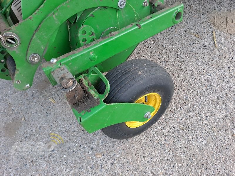 Rundballenpresse tip John Deere V461R, Gebrauchtmaschine in Visbek/Rechterfeld (Poză 11)