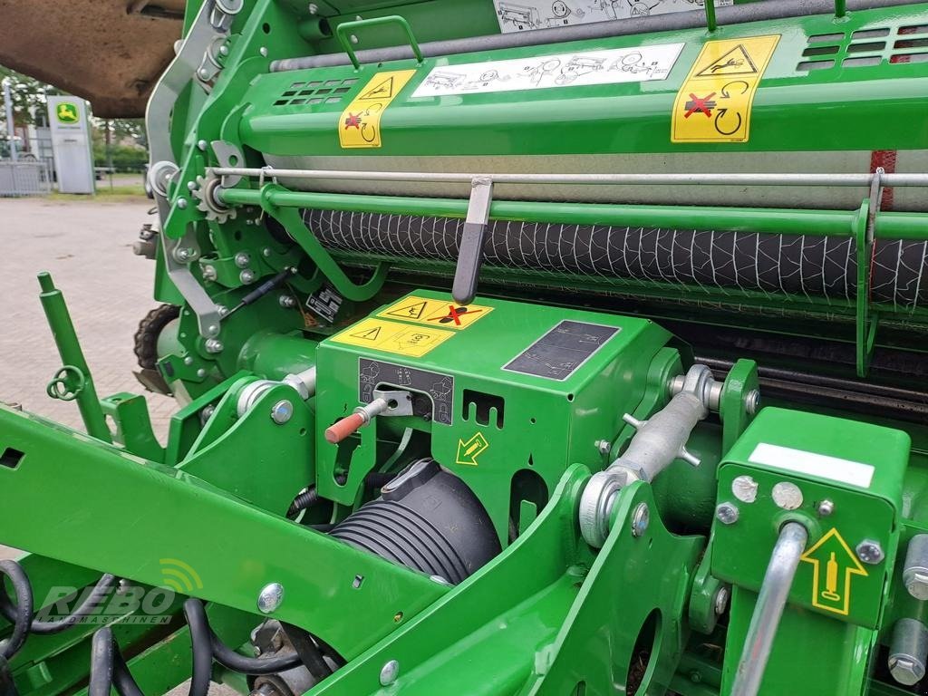 Rundballenpresse del tipo John Deere V461R, Gebrauchtmaschine en Schwaförden (Imagen 18)