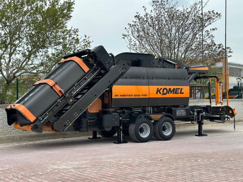 Rundballenpresse типа Komel RK Master 1200 PRO, Neumaschine в Zdunska Wola (Фотография 1)