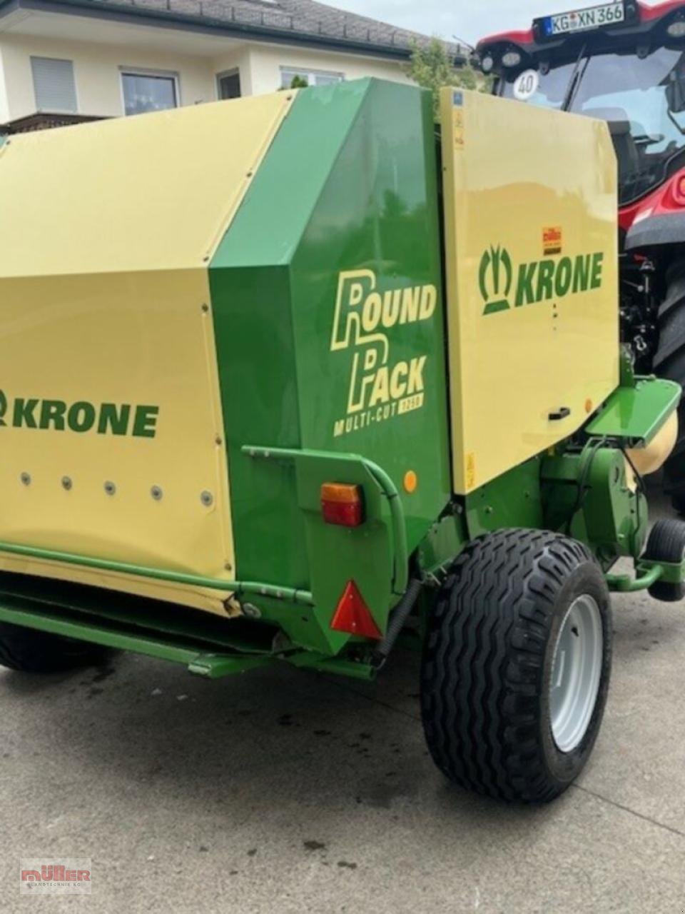 Rundballenpresse tip Krone 1250 MC, Gebrauchtmaschine in Holzhausen (Poză 4)