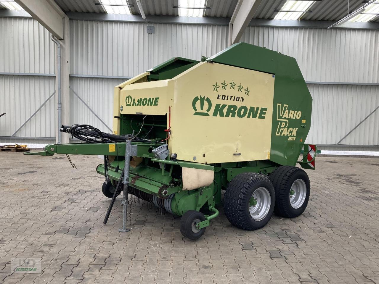 Rundballenpresse van het type Krone 1800 VarioPack, Gebrauchtmaschine in Spelle (Foto 1)