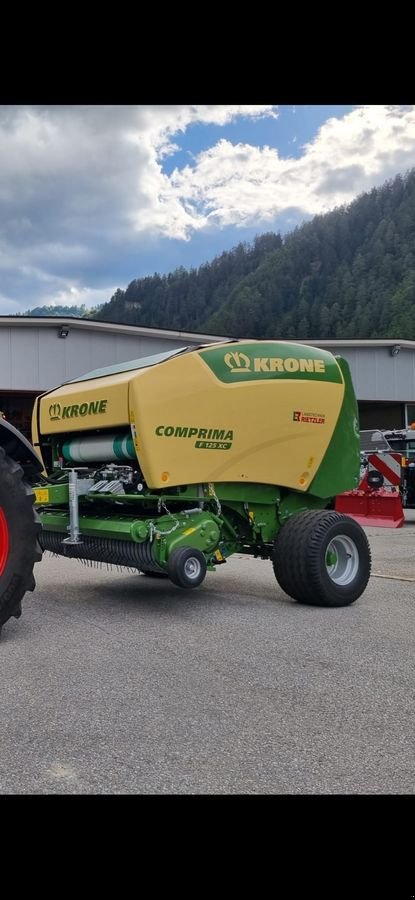 Rundballenpresse typu Krone Ballenpresse Comprima F 125 XC, Gebrauchtmaschine v Ried im Oberinntal (Obrázek 5)